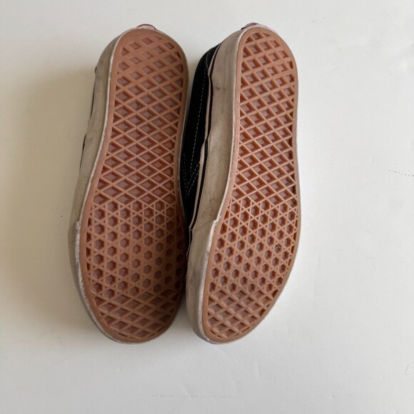 Vans Slip Ons Black - Picture 3 of 9